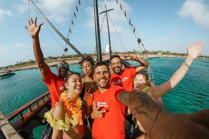 Sunset sailing Aruba